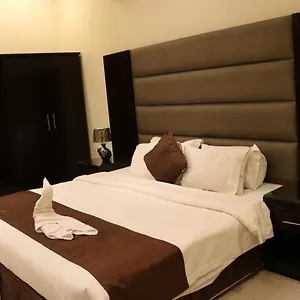 زيارة الفندق